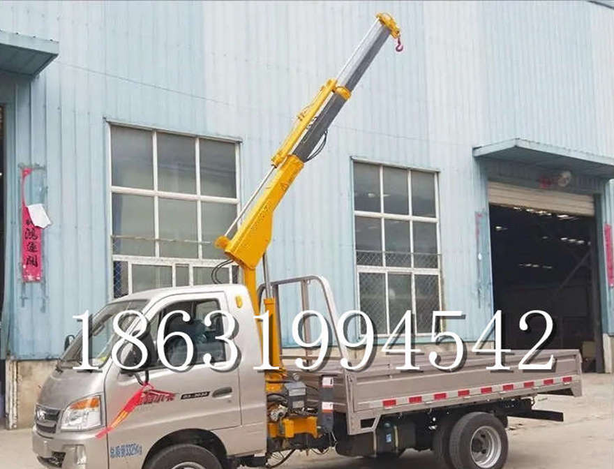 阿勒泰市随车吊机汽车液压吊臂旋转小型车载小型随车吊机提升机